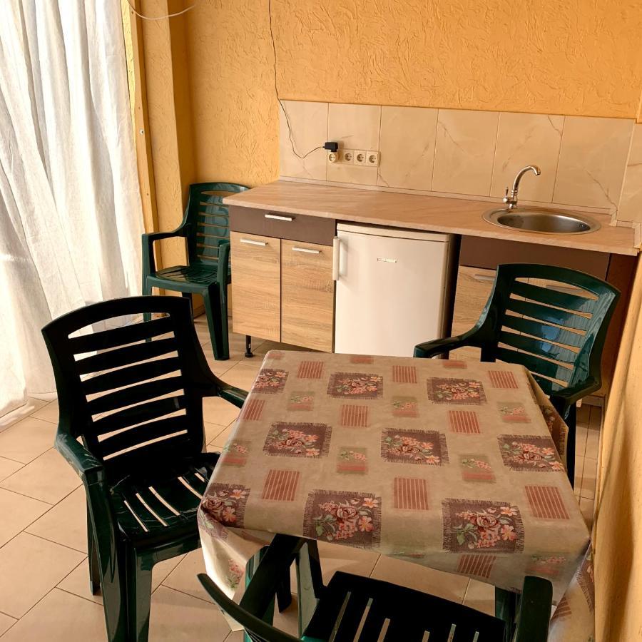 Guest House Santin Chornomorsk Exterior foto